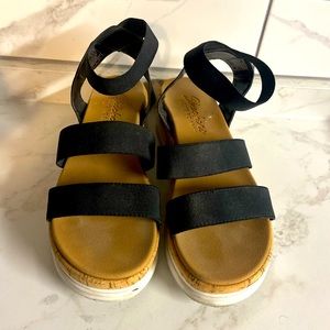 Skechers Luxefoam sandals for sale